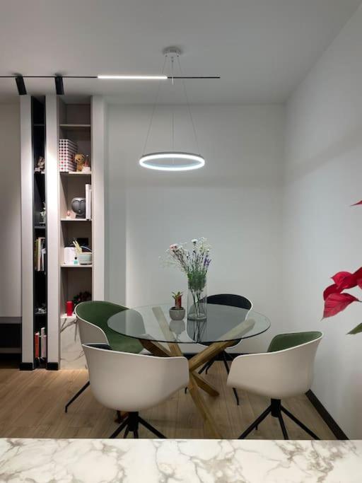 Angry Architects Apartment01 Tirana Esterno foto
