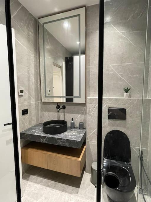 Angry Architects Apartment01 Tirana Esterno foto
