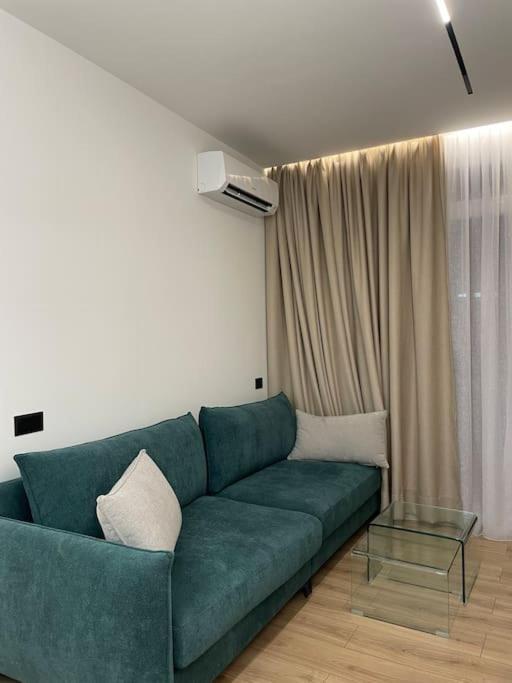 Angry Architects Apartment01 Tirana Esterno foto
